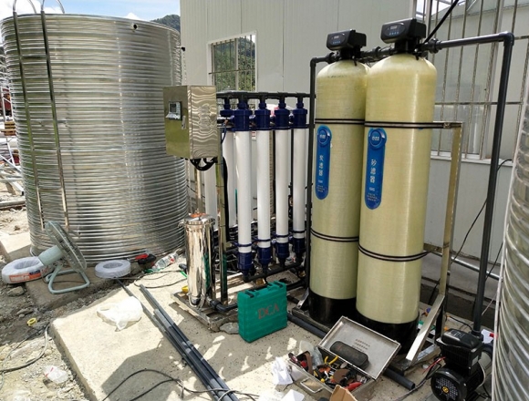 玉溪市项目部4吨超滤净水设备